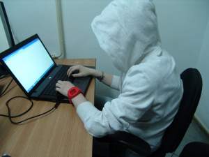 Un buzoian care vindea pe internet subiecte la Bac, cercetat pentru fraudă informatică