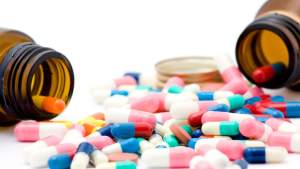 Cinci companii farma, amendate cu 71 de milioane de euro de Consiliul Concurenței, după ce au retras simultan de pe piață mai multe medicamente
