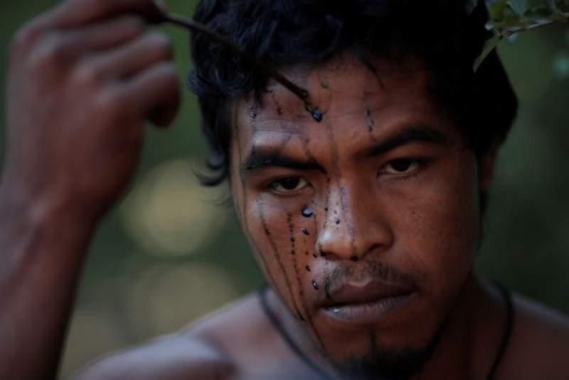 Tânăr indigen, apărător al pădurii amazoniene, împușcat în cap de tăietorii ilegali de lemne
