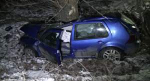 Accident îngrozitor în Suceava. Soția șoferului a murit pe loc, iar fetița și soacra au ajuns în stare gravă la spital