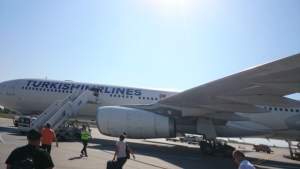 Incident pe Aeroportul Otopeni: un avion a ieșit de pe pistă