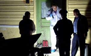 Crimă șocantă în Bacău: bărbat ucis în propria casă cu 20 de lovituri de cuțit. A încercat să-și apere soția de avansurile criminalului
