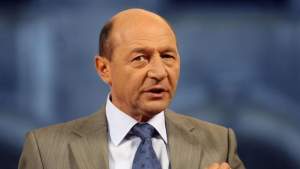 Traian Băsescu a fost externat din spital. Între timp, Maria Băsescu se mută din vila de protocol