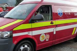 O fetiță de 2 ani, din Iași, a ajuns la spital după ce a căzut de la etajul doi