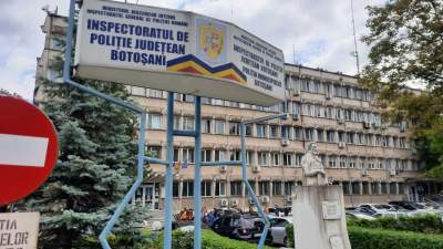 Anchetă la IPJ Botoșani, după ce un bărbat aflat sub escortă s-a tăiat cu cuțitul în sediul poliției