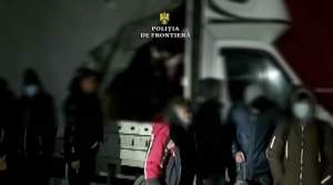 Șofer român reținut de polițiștii de frontieră, după ce a fost prins cu 26 de migranți în mașină