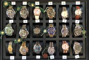 Cea mai mare colecție de ceasuri din România, scoasă la licitație  peste câteva zile