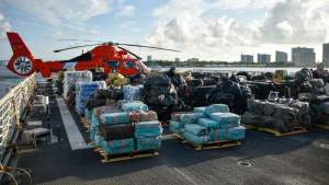 Cocaină de peste 186 de milioane de dolari, confiscată de Paza de Coastă americană