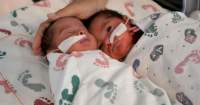 Bucurie „la dublu”. 11 seturi de gemeni s-au născut într-o săptămână la o maternitate din SUA