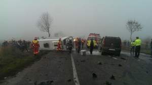 Accident rutier îngrozitor pe DN 6: trei persoane au murit pe loc