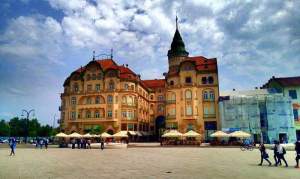 Cel mai frumos centru istoric din România. Schimbarea la față a unui oraș cu bani europeni și un primar gospodar