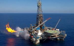 Legea offshore a fost votată de parlamentari: România va avea întâietate la achiziţia gazelor naturale extrase din Marea Neagră