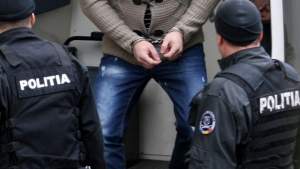 Român urmărit pentru trafic de droguri, prins la Lisabona: judecătorii ieșeni l-au condamnat la 10 ani de închisoare