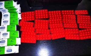 300 de tablete cu efect psihotrop descoperite de inspectorii vamali din Moravița