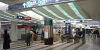 Atac cu acid sulfuric la metroul din Tokyo: două persoane au fost rănite