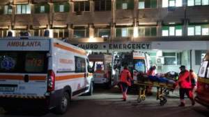Accident mortal în Vrancea. O adolescentă a murit la spital, după ce mașina în care se afla s-a răsturnat pe DN 2N