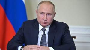 Zeci de deputați municipali din Rusia sprijină petiția prin care se cere demisia lui Vladimir Putin