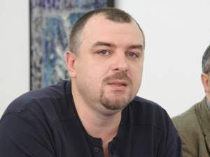 Paradoxul anului: directorul Teodorovici recuperează 38.600 lei de la PFA Teodorovici