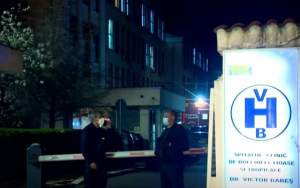 Un bolnav de COVID-19 a murit în curtea Spitalului „Victor Babeș”: incinta era plină de ambulanțe