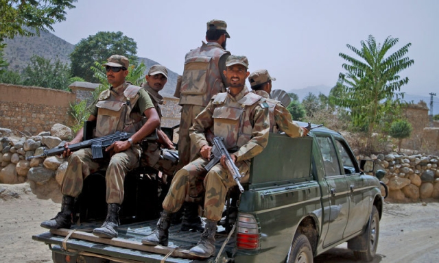 Măcel în Pakistan. Academie de poliție, atacată de teroriști: 60 de cadeți uciși
