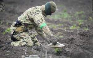 Deminarea Ucrainei după invazia rusă va dura între 5 şi 10 ani, potrivit serviciilor de urgenţă de la Kiev