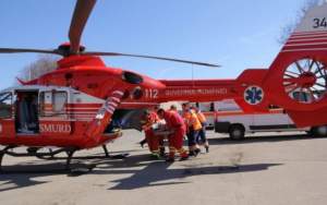 Femeie din Vaslui cu arsuri pe 70% din suprafața corpului, adusă cu elicopterul SMURD la Iași