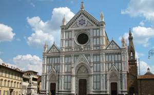 Turist ucis de o piatră desprinsă dintr-o faimoasă biserică din Florența