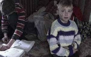 Ei nu știu ce este Crăciunul! Povestea tristă a nouă frați din Botoșani care au numai 9 și 10 la școală