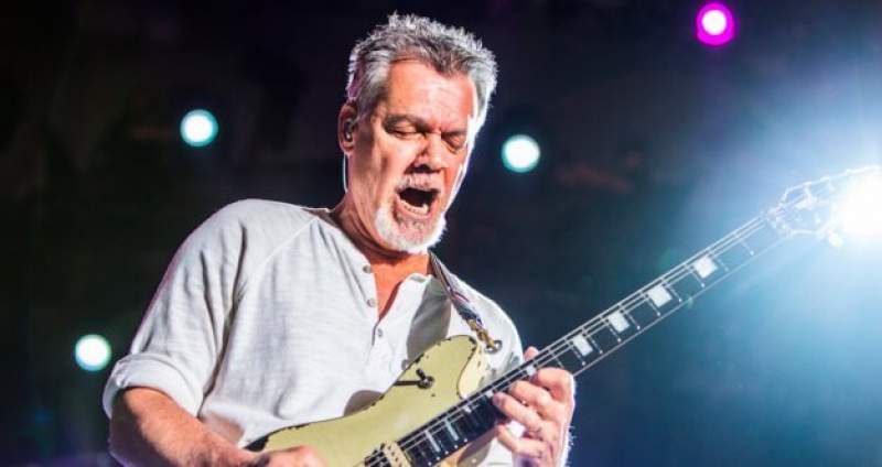 A murit legendarul chitarist Eddie Val Halen