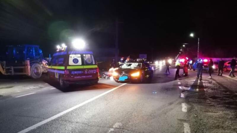 Un șofer beat, cu permisul suspendat, a lovit mortal un bărbat care își repara roata pe marginea drumului, apoi a fugit