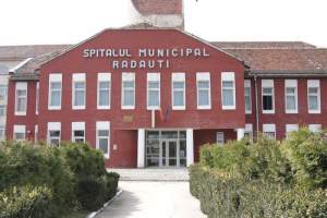 Nouă elevi din Suceava internați cu suspiciune de toxiinfecție alimentară, după ce au băut lapte la școală