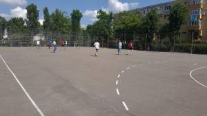 17 terenuri de sport ale școlilor din Iași, modernizate cu fonduri de la bugetul local