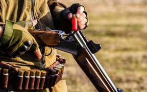 Bărbat împușcat accidental la o partidă de vânătoare din Timiș