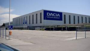 Dacia-Renault, atacată de hackeri. Activitatea uzinei de la Mioveni a fost întreruptă