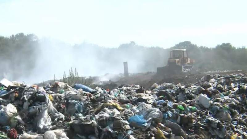 România, dată în judecată de CE pentru că nu a respectat legea privind depozitele de deșeuri