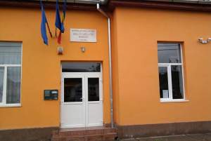 Anchetă la o școală din Lugoj: elev bătut de directorul instituției