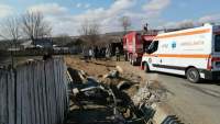 Accident teribil în județul Vaslui: un camion a intrat într-un stâlp de electricitate care a căzut peste doi copii