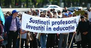 Protest al sindicaliștilor din educație în fața Guvernului. Lista revendicărilor