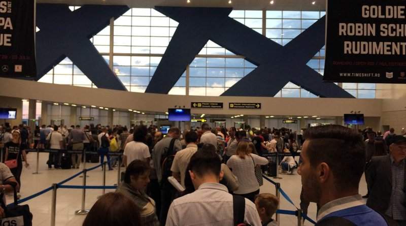 Scandal pe Aeroportul „Henri Coandă”: Pasagerii nemulţumiţi de noile restricţii au devenit recalcitranți