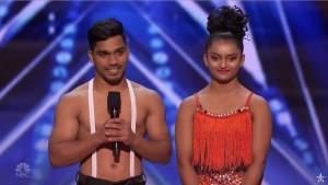 Așa ceva!... Doi tineri dansatori din India i-au lăsat pe americani cu gurile căscate (VIDEO)