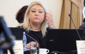 Violeta Găburici face milioane în Consiliul Local în loc să urmărească interesul ieșenilor