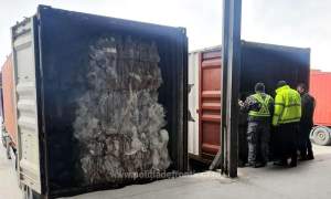 38 tone de deşeuri plastice descoperite în Portul Constanța: „marfa” a fost adusă din Marea Britanie