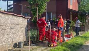 Un bărbat din Hunedoara a murit electrocutat în timp ce tăia iarba