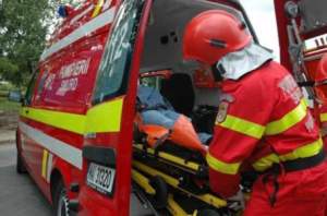 Patru persoane au fost rănite într-un accident rutier produs de un șofer beat și fără permis, în Neamț