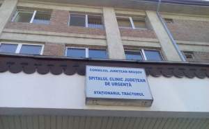 Un pacient a încercat să fugă din Spitalul Județean Brașov ca să-și cumpere băutură: nu mai consumase alcool de ceva timp și intrase în sevraj