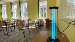 Șase elevi din Ilfov au ajuns la spital după ce învățătoarea a aprins în clasă o lampă cu ultraviolete