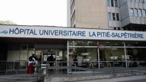Româncă moartă într-un spital din Paris din cauza gripei mexicane A H1N1