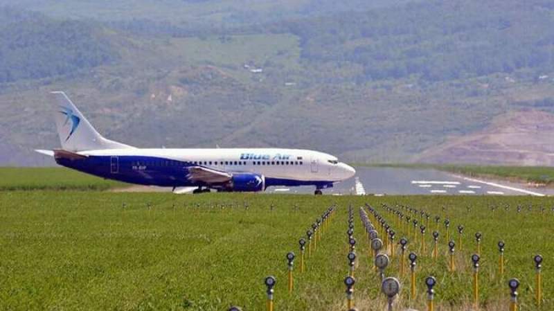 Probleme pentru cursa Blue Air Iași-Barcelona! Avionul, revenit pe pistă după o oră de zbor
