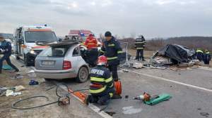 Accident rutier grav în Vaslui: un mort și cinci răniți. Una dintre victime, transportată cu elicopterul SMURD la Iași
