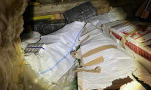 Lovitură grea pentru contrabandiștii din Maramureș: peste 15.000 de pachete cu țigări, confiscate